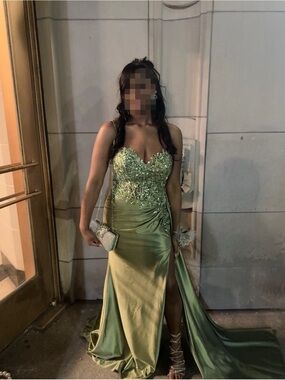 ˚‧͙𓍢ִ ໋✨🪷 LADIVINE PROM DRESS — STYLE CDS530